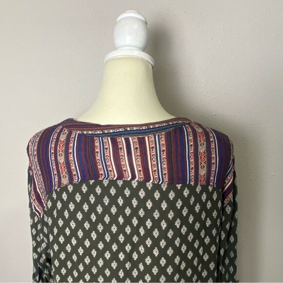 Angie Boho Casual Mixed Media Popover Roll Tab Sleeve Blouse Women's Size Small - Picture 5 of 15
